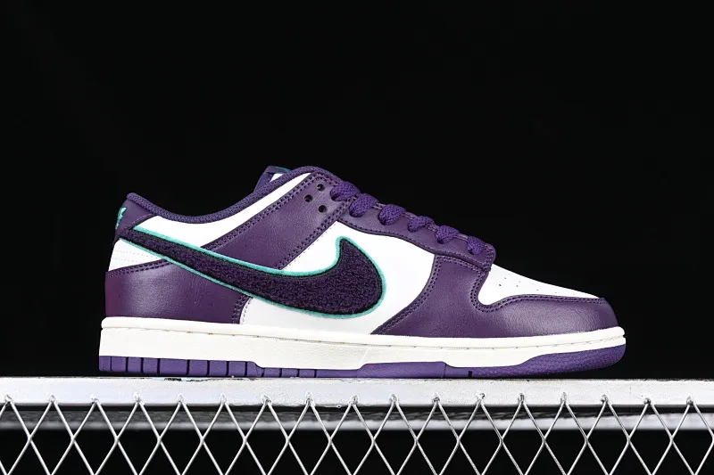 All Categories Nk SB Dunk Series Nk SB Dunk Low Low-top sneakers Nk SB Dunk Low "Chenille Swoosh" Chenille SB low-top sports and leisure sneakers DQ7683-100
